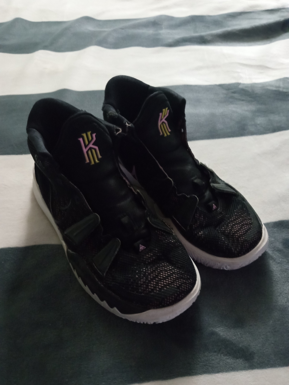 Nike Kyrie 7 Sneakers
